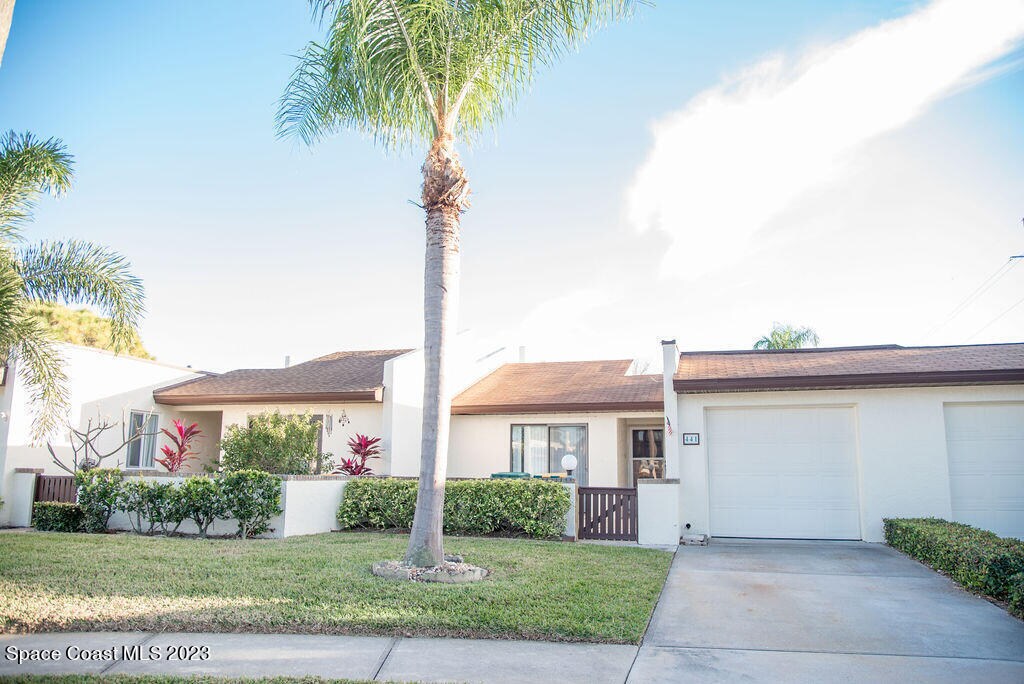 441 Hawthorne Ct in Satellite Beach, FL - Building Photo