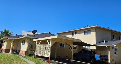 40783-40793 Max Dr in Fremont, CA - Foto de edificio - Building Photo