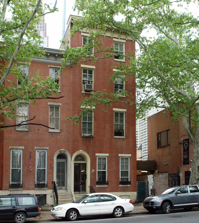 117 N 20th St in Philadelphia, PA - Building Photo - Building Photo