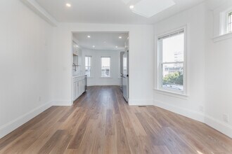 143 E Cottage St in Boston, MA - Building Photo - Building Photo