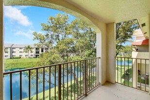 4151 San Marino Blvd in West Palm Beach, FL - Building Photo