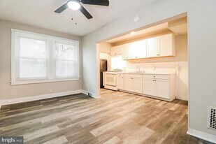 2516 BONAFFON St in Philadelphia, PA - Building Photo