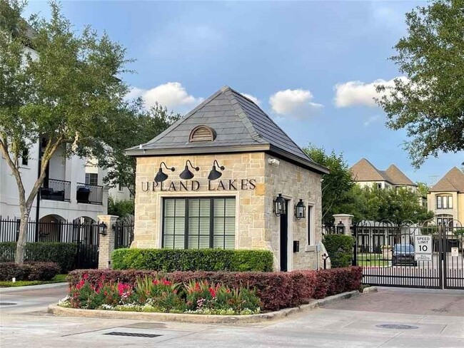 1716 Upland Lakes in Houston, TX - Building Photo - Building Photo