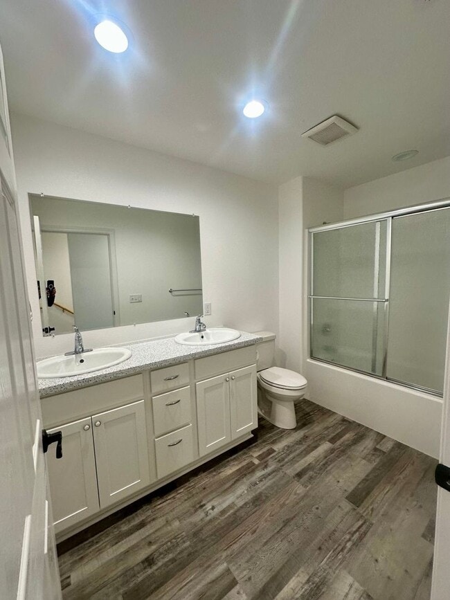 4008 Hilyard Ave in Klamath Falls, OR - Building Photo - Building Photo