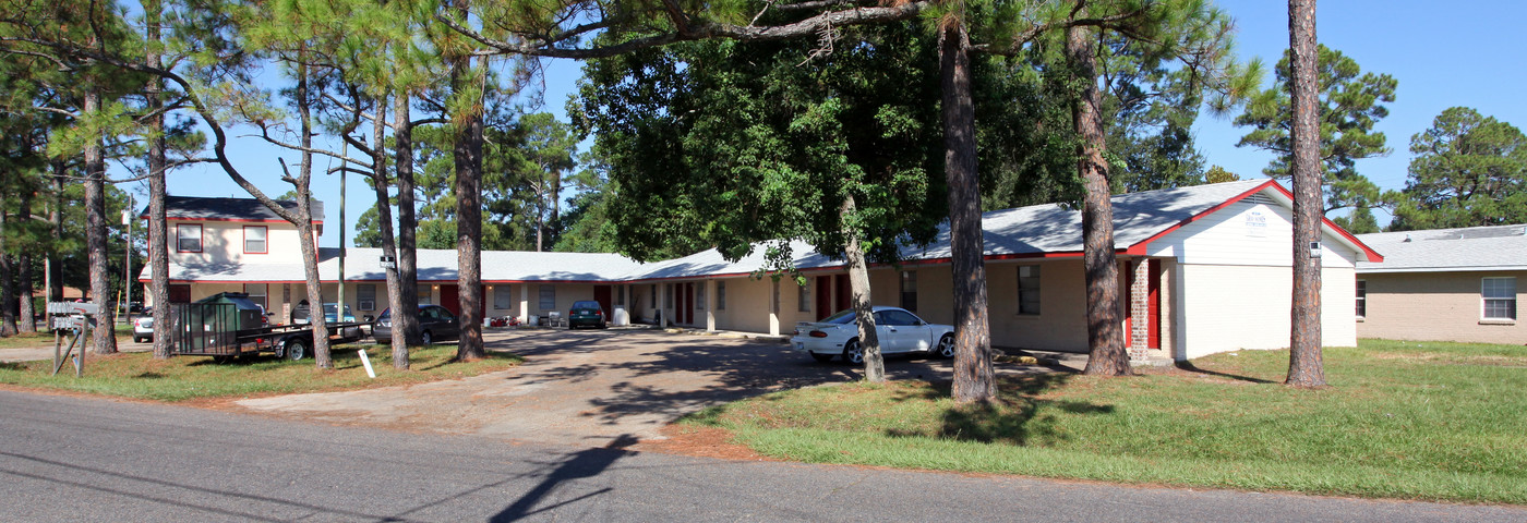 Gray Homes in Moss Point, MS - Building Photo