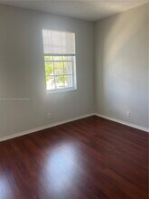 53 Whitehead Cir in Weston, FL - Building Photo - Building Photo