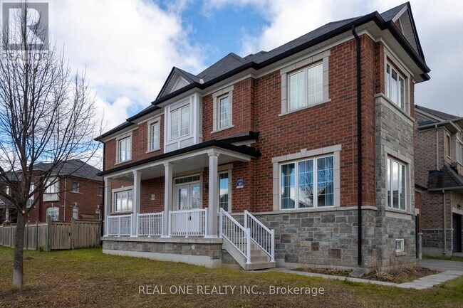 1136 Cenotaph Blvd in Newmarket, ON - Building Photo - Building Photo