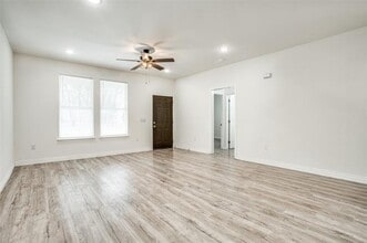 116 Navajo Dr in Mabank, TX - Building Photo - Building Photo