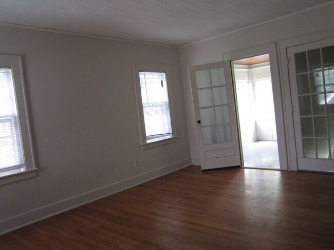 744 Allen St in Syracuse, NY - Building Photo - Building Photo