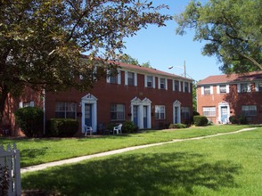 Hamilton Arms Apartments in Columbus, OH - Building Photo - Building Photo