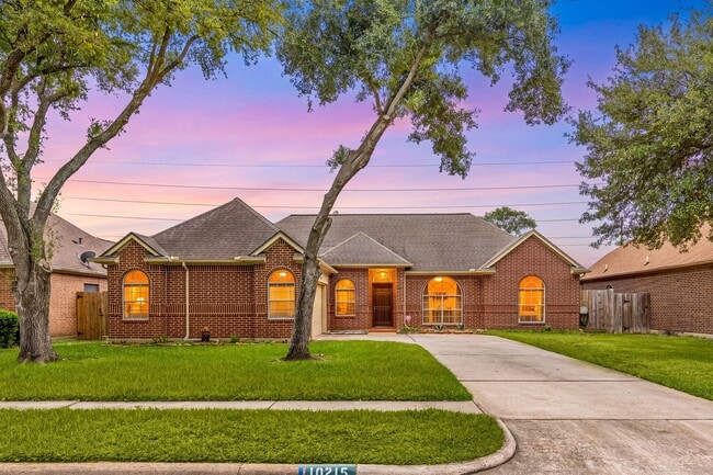property at 10215 Hedge Way Dr