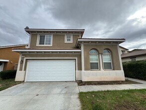 1608 Gazebo Ln in Hemet, CA - Building Photo - Building Photo