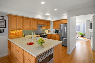 404 Aloha St in Seattle, WA - Building Photo - Building Photo