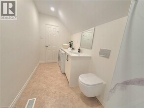 121 Blucher St in Kitchener, ON - Building Photo - Building Photo