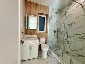 27 Newel St-Unit -2 in Brooklyn, NY - Building Photo - Building Photo