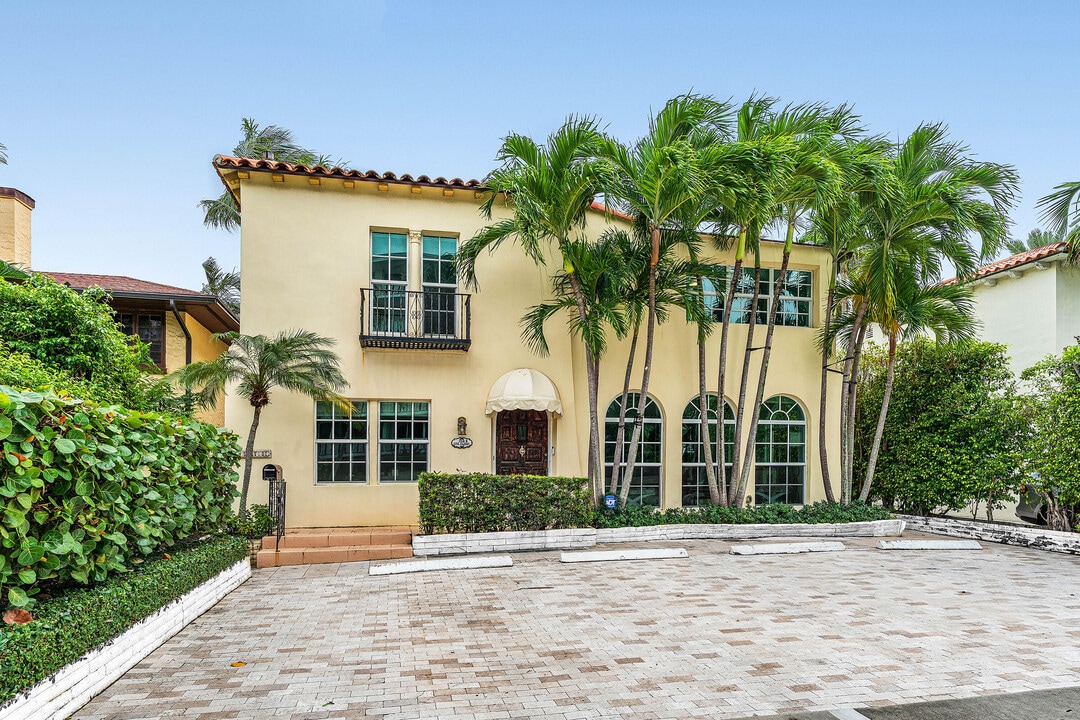 234 Australian Ave in Palm Beach, FL - Building Photo