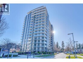 6138 Birney Ave in Vancouver, BC - Building Photo