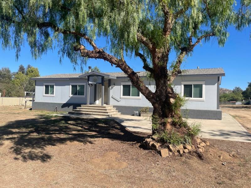 31130 Geary St in Menifee, CA - Foto de edificio