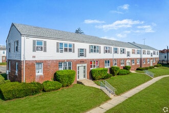 Pleasant Harbor Apartments in Pleasantville, NJ - Building Photo - Building Photo