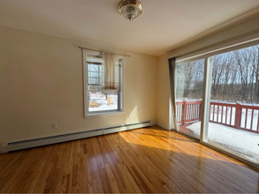 108 Cobb Ave in Portland, ME - Building Photo - Building Photo