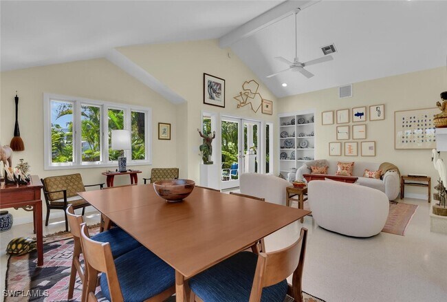 223 11th Ave S in Naples, FL - Building Photo - Building Photo