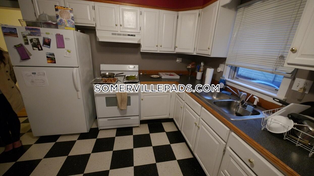 45 Franklin St, Unit 1 in Somerville, MA - Building Photo