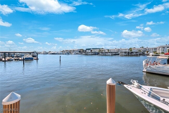 property at 800 River Point Dr