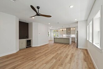 3224 Omega St in Houston, TX - Building Photo - Building Photo