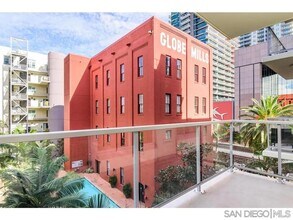 1431 Pacific Hwy in San Diego, CA - Foto de edificio - Building Photo