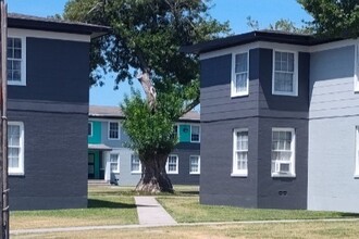 Spanish Bay Apartments in Corpus Christi, TX - Building Photo - Building Photo