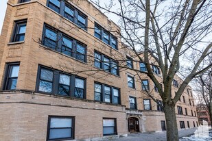 4455 N Artesian Ave, Unit 2 in Chicago, IL - Building Photo