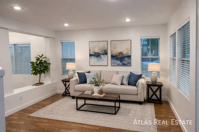 property at 4125 E Baylor Ln