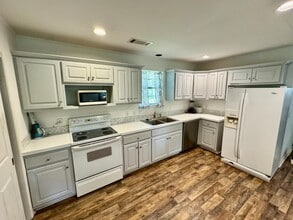 319 State Rd S-7-50 in Bluffton, SC - Building Photo - Building Photo