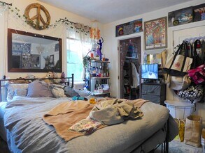 15 Monastery Rd, Unit 3 in Boston, MA - Building Photo - Building Photo