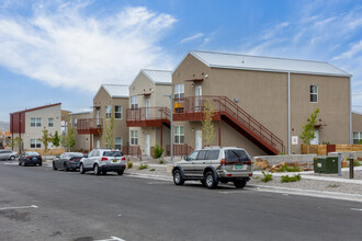 Broadway McKnight Apartments in Albuquerque, NM - Building Photo - Building Photo