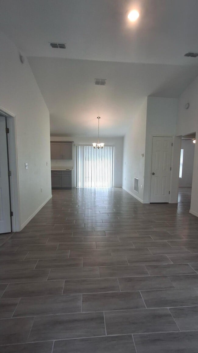 19850 Eagle Dr in Dunnellon, FL - Building Photo - Building Photo