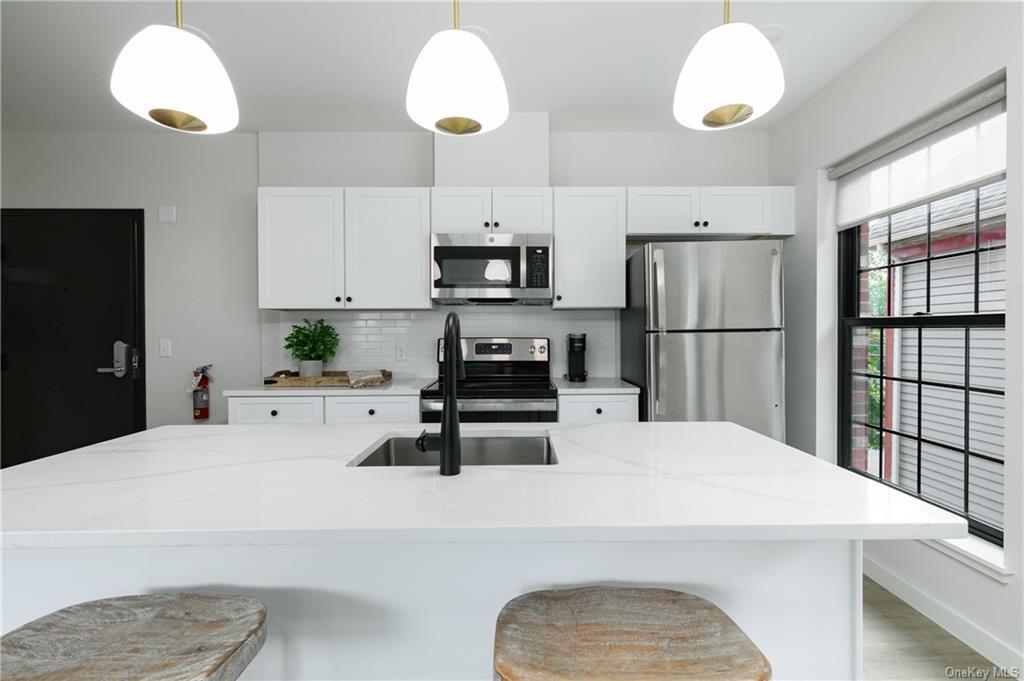 134-136 South Ave-Unit -102 in Poughkeepsie, NY - Building Photo