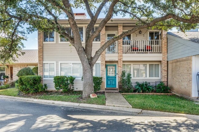11127 Pinehurst Dr in Austin, TX - Building Photo - Building Photo