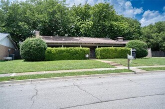 300 Gloria St in Keller, TX - Building Photo - Building Photo