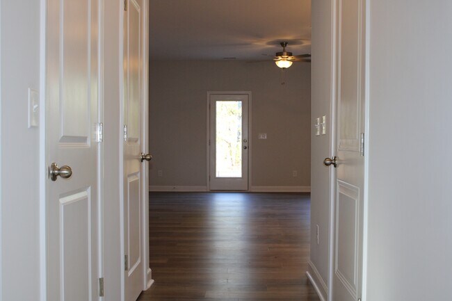 3851 Well Fleet Dr in Fuquay Varina, NC - Building Photo - Building Photo