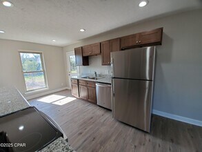 211 Sukoshi Dr in Panama City, FL - Building Photo - Building Photo