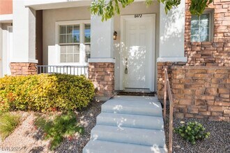 8472 Garside Dr in Las Vegas, NV - Building Photo - Building Photo