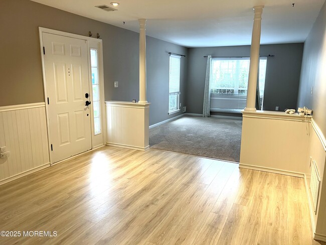 21 Durant Ave in Holmdel, NJ - Building Photo - Building Photo