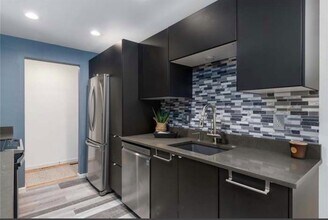 1425 154th Ave NE, Unit 4006 in Bellevue, WA - Building Photo - Building Photo