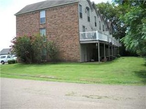 1027 Riley St in Robinsonville, MS - Building Photo - Building Photo