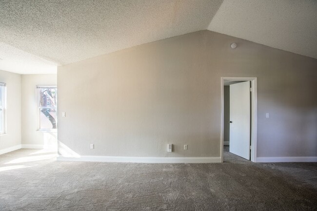 4548 Commander Dr in Orlando, FL - Foto de edificio - Building Photo