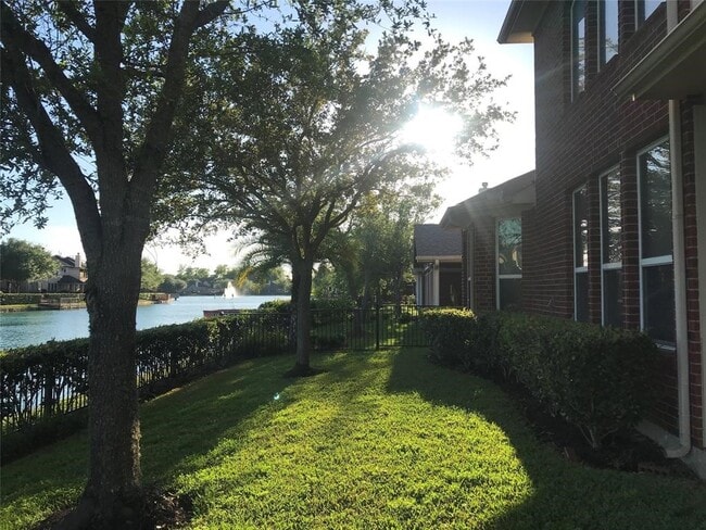 8318 Golden Harbor in Missouri City, TX - Building Photo - Building Photo