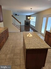 10 Granite Ct in Fredericksburg, VA - Foto de edificio - Building Photo