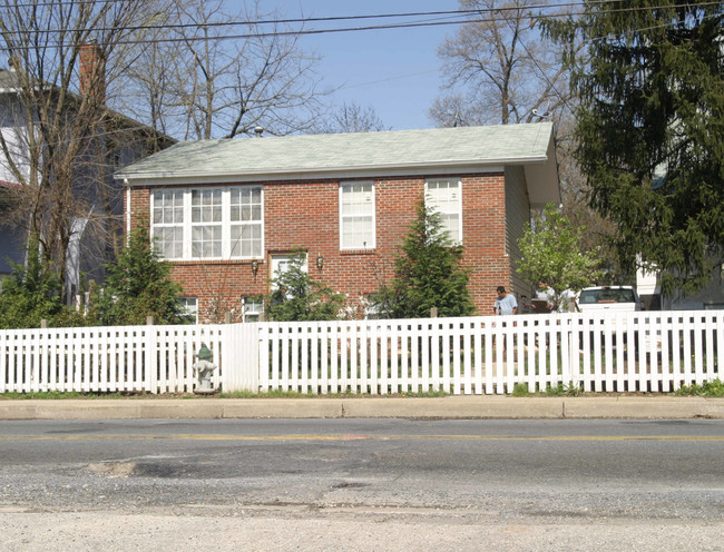 7142 Carroll Ave in Takoma Park, MD - Building Photo - Building Photo