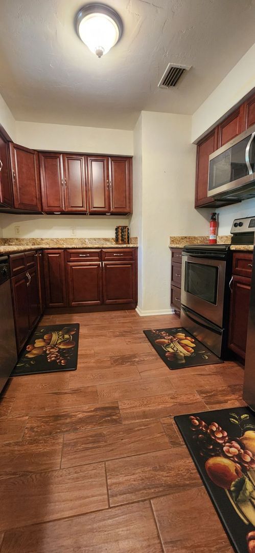 4130 NW 31 Terrace in Gainesville, FL - Building Photo - Building Photo